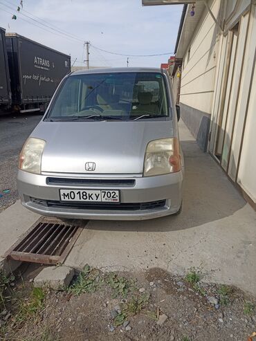 возьму в аренду: Honda Mobilio: 2002 г., 1.5 л, Вариатор, Бензин, Минивэн