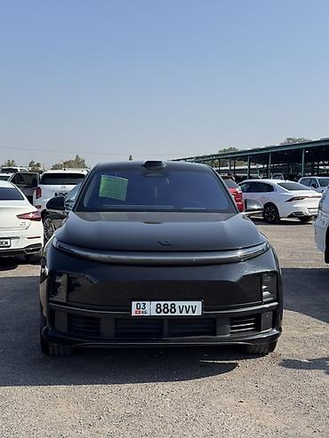 купить drift car: Voyah : 2024 г., 1.5 л, Автомат, Электромобиль, Кроссовер — 3
