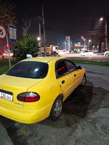 Daewoo: Daewoo Lanos: 1999 г., 1.5 л, Автомат, Бензин, Седан