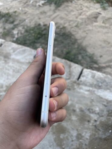 iphone 11 almaq: IPhone 11, 64 GB, Ağ, Barmaq izi, Face ID