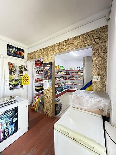токмак: 3 комнаты, 81 м², 1 этаж, Старый ремонт — 4