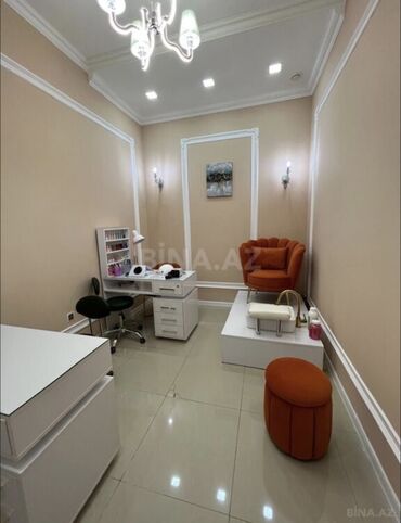 маникюр с выездом на дом: Маникюр, В салоне