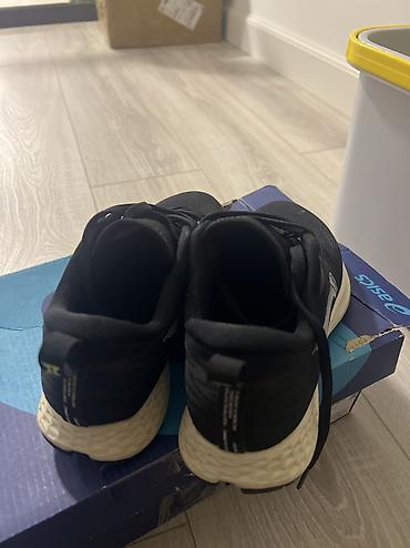 roshe run: Продаю женские кроссовки — 1