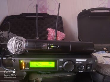 Mikrofonlar: Shure ULXP24 Orjinal mikrafon çox az işlənib təzə kimidi əsla qırılma