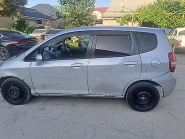 Honda: Honda Fit: 2002 г., Вариатор, Хэтчбэк — 6