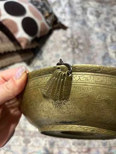 whey gold: Şirvanşahlar sarayında orta əsrlərə aid gümüş qırxaçar tabağı (fal