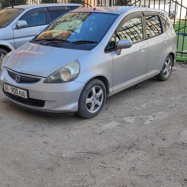 Honda: Honda Fit: 2001 г., 1.3 л, Автомат, Бензин, Седан