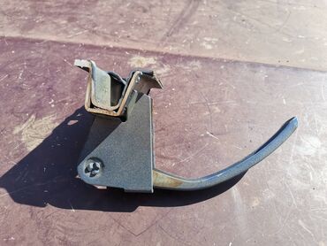 Auto delovi: Rucka za otvaranje haube Lada 2121,21213,21214 Niva,7 Riva. Polovno — 8