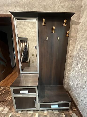 rəfi: İşlənmiş, 1 qapı, Güzgülü, Qəhvəyi, Açılan, Düz dolab — 1