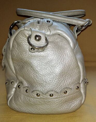 Torbe: Italijanska divna kožna torba Prelepa italijasnka torba, u šampanj na lalafo.rs — 3 Torbe: Italijanska divna kožna torba Prelepa italijasnka torba, u šampanj — 3