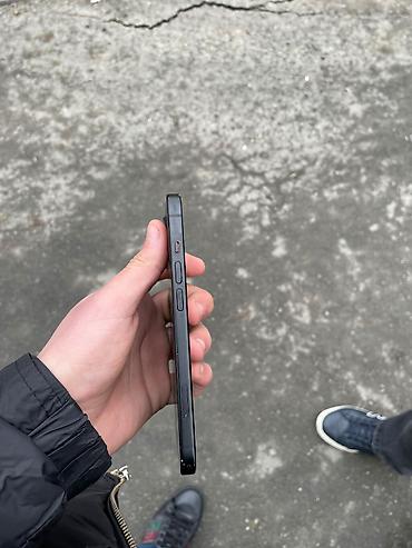 mi 12 t pro: IPhone 15, 128 GB, Qara, Barmaq izi, Face ID — 6
