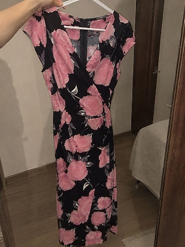 seksi ic geyimləri: Qadın paltarı – çiçək naxışlı, midi uzunluqda - Model: qələm kəsimli — 2