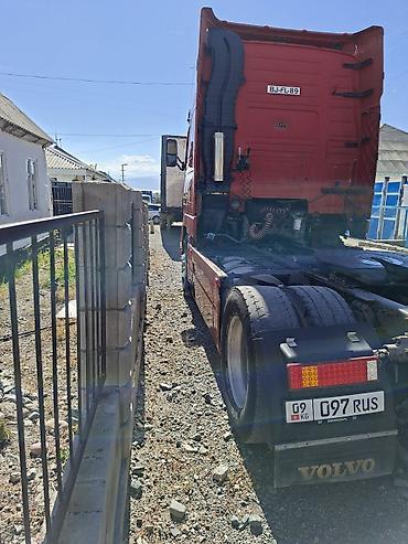 285 75 17: Тягач, Volvo, 2000 г., Без прицепа — 4