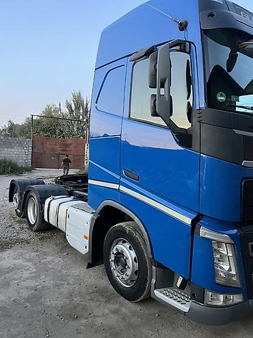 howo v7x: Тягач, Volvo, 2015 г., Без прицепа — 2
