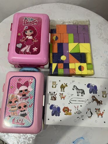 Игрушки: Продаю игрушечные гарнитуры! Б/у состояние хорошее! Кухонный — 1