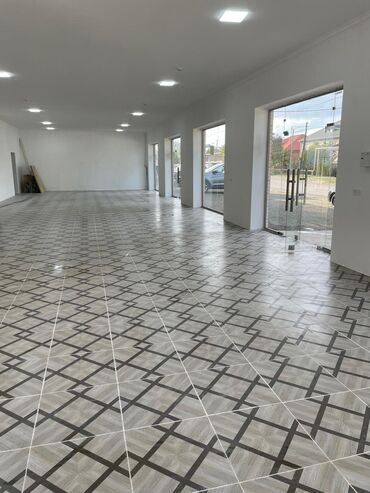 Mağazalar: Salam aleykum xacmaz niyazabad yolu pive zavodun yanı 200 kvadrat tam — 19