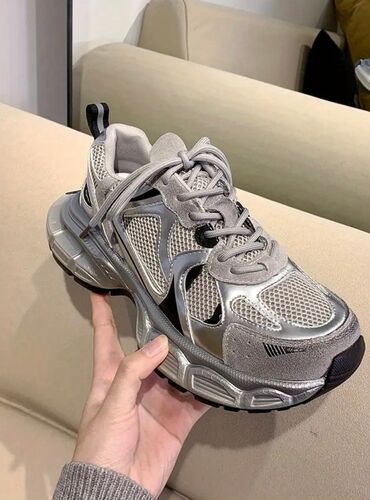 обувь для фитнеса: Кроссовкалар, 37, 37.5, 38, New Balance, Жаңы, түсү - Боз, Өзү алып кетүү, Акылуу жеткирүү