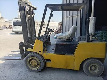 2107 teker: Sənaye tipli yükləyici (forklift) - Yanacaq tipi: daxiliyanma — 4