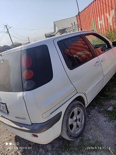 raf 4: Toyota Raum: 1999 г., 1.5 л, Автомат, Бензин, Минивэн — 5