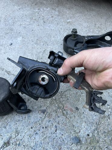 Подушки мотора: Подушка мотора Toyota 2005 г., Оригинал, Япония — 8