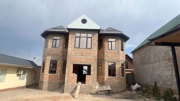 бутыли для воды: Срочно 2этаж уй сатылат Ак ордо 2 Кызыл китеби бар жанында Бут кон