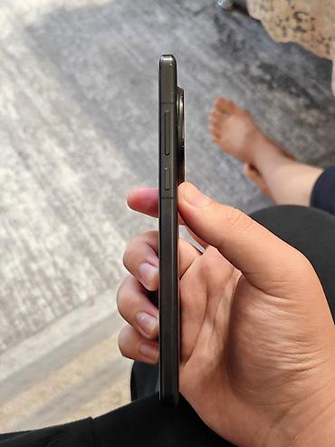 microsoft laptop 3: OnePlus 13, Б/у, 256 ГБ, цвет - Черный, 2 SIM — 9