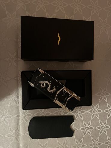 mini mikrafon: Vertu Signature Touch, rəng - Qara, Düyməli