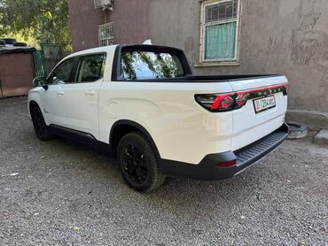 зарядное устройство для аккумуляторов автомобилей: Запас хода 600км Электрический пикап Radar RD6 белого цвета с