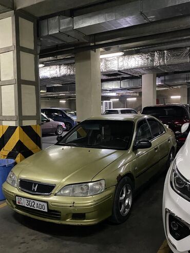 машиналар: Honda Accord: 1999 г., 1.8 л, Механика, Бензин, Седан