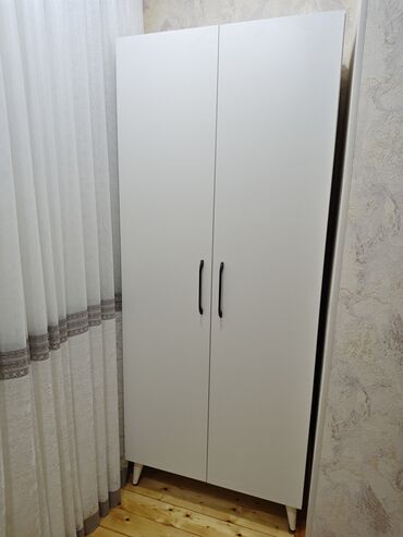 Dolablar: Açılan, 2 qapılı Düz dolab, Qarderob, paltar dolabı