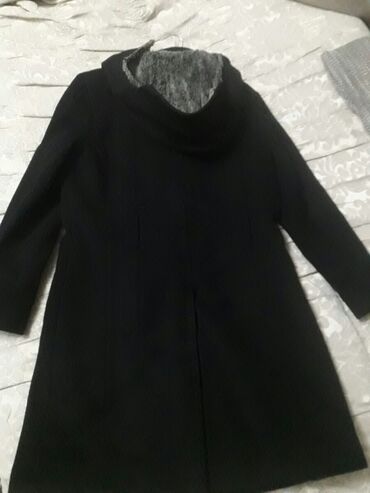 Пальто: В отличном состоянии Корейское польто.Очень удобное' модное. теплые — 6