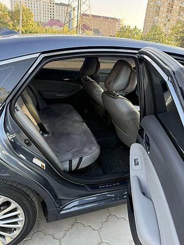 тайота и: Toyota Avalon: 2019 г., 2.5 л, Автомат, Бензин, Седан — 3