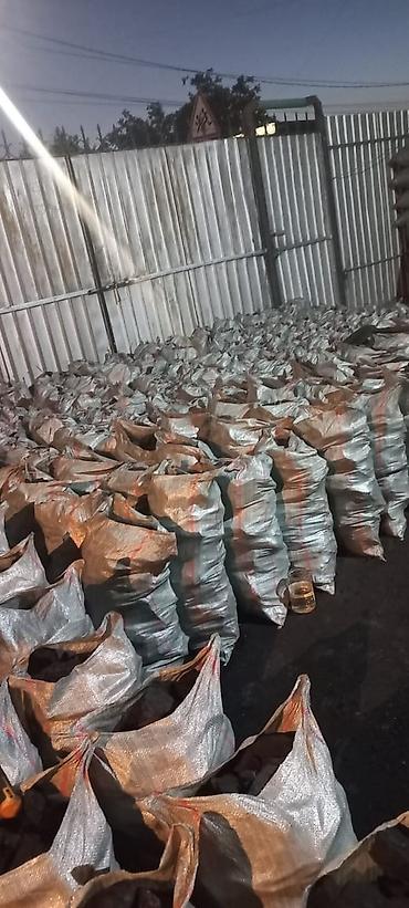 Үй жана бакча үчүн бардык: Каменный уголь в мешках кара кече бешсары Адбор380-400 сом — 7