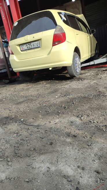 фит 3: Honda Fit: 2003 г., 1.3 л, Бензин, Хэтчбэк