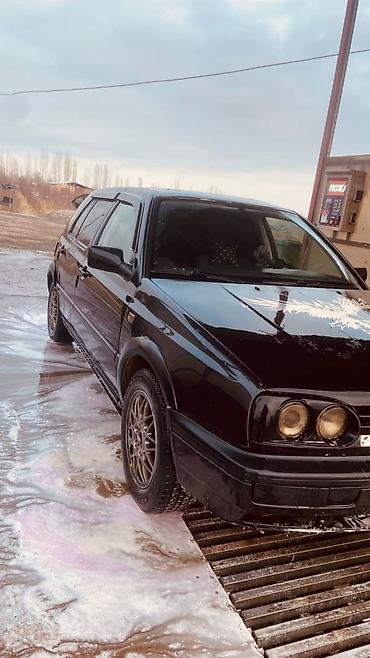 Volkswagen: Volkswagen Golf: 1995 г., 2 л, Механика, Бензин, Хэтчбэк — 5