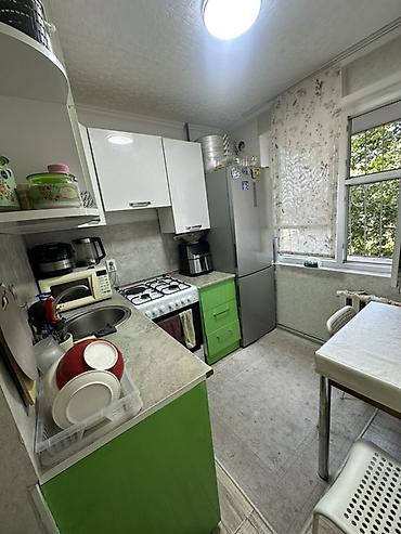 квартира 10мкр: 🏠 Продаётся 3-комнатная квартира в 10-м микрорайоне 📍 Адрес: район — 5