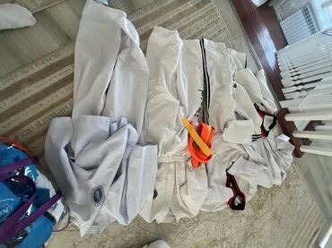 пригласительные открытки: Комплект формы и экипировки для единоборств. В составе: -
