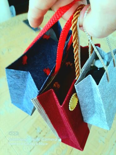 parfum amber elixir: Kağız çantalar. Əl işləri. Batçapda yazın. Qiymət 40 qəpikdən