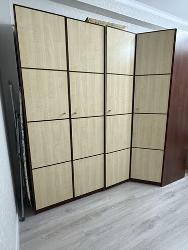 мебель двуспальная кровать: Продается кровать со шкафом.
Кровать без матраса 
Беларусь