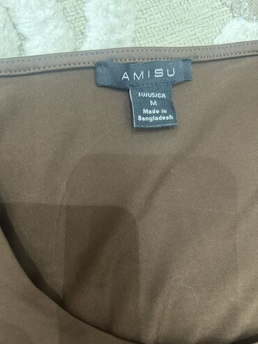 Futbolka və maykalar: Her biri demek olar yeni kimidir,cunki 2-3defe geyinilib baxan — 7