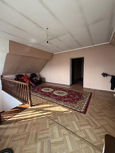 Продажа коттеджей и домов: Срочно продаётся мансардный дом! 📍 Район: Свердловский 🏡 Участок: 9,5 — 10