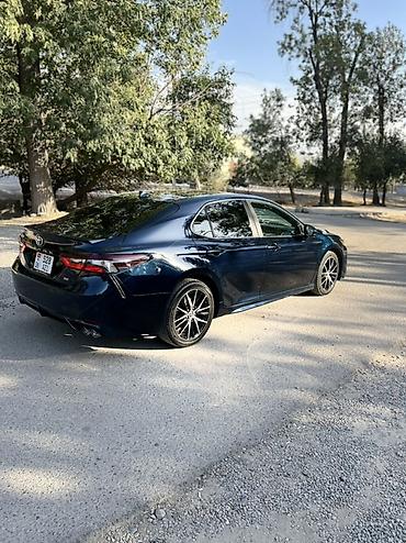 rolls royce phantom: Toyota Camry: 2020 г., 2.5 л, Автомат, Бензин, Седан — 7
