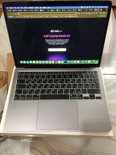 macbook 2012: İşlənmiş Apple MacBook, 13.3 ", Apple M1, 256 GB, Ünvandan götürmə, Ödənişli çatdırılma, Rayonlara çatdırılma
