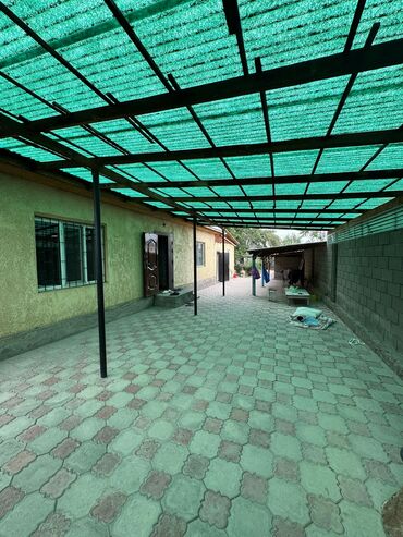 дом бишкек этаж: Дом, 86 м², 4 комнаты, Собственник, Старый ремонт