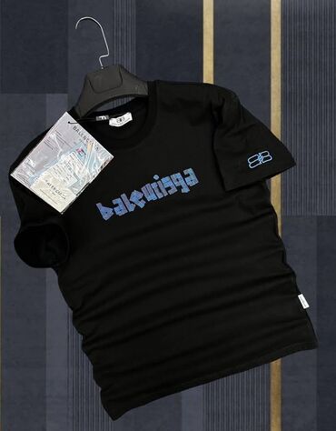 Majice: Muška majica Vel.S cena 1800 dinara vel.M cena 2000 dinara Vel.L — 5