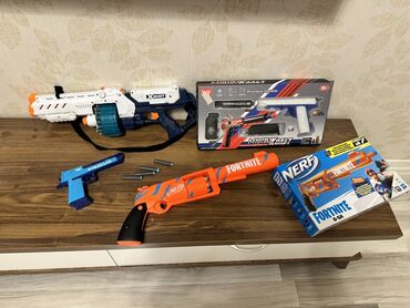 нёрф в баку: Dörd ədəd oyuncaq silah dəsti. Dəstə "X-Shot" markalı böyük bir silah