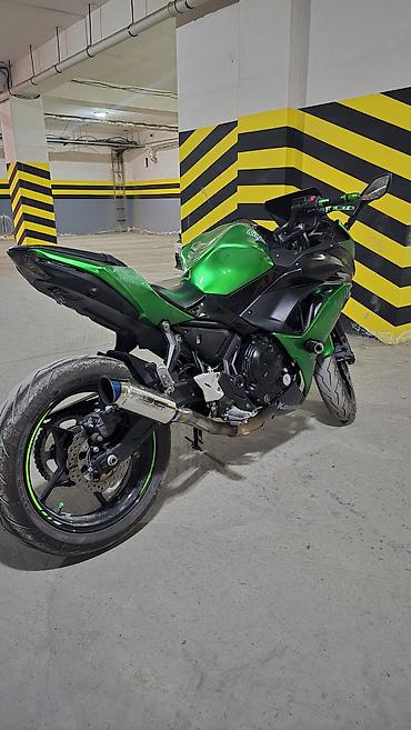 мото кацилка: Продается стильный и ухоженный Kawasaki Ninja 650 💚🏍️ — Год: 2017 — — 3