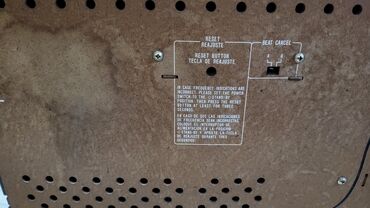 Динамики и колонки: Продам SHARP из 80г, без колонок нету, без пульта, стоял долго, сд — 14