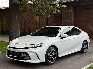 мини электро: Toyota Camry: 2024 г., 2.5 л, Гибрид, Седан — 1