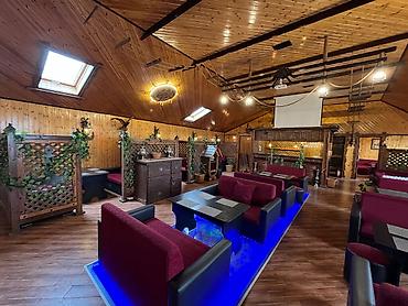 kafe stolari: Merdekanda, Teymur Quliyev sanatoriyasina çatmamiş sagda, Baba Eliyev — 9